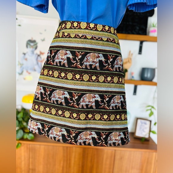 Simons Dresses & Skirts - ICÔNE Tapestry Elephant Pattern Mini Skirt – Size M